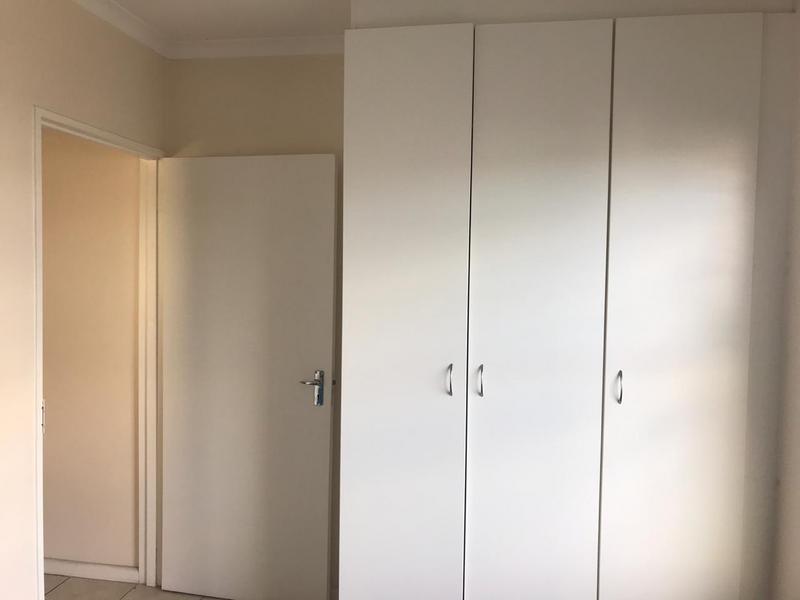 2 Bedroom Property for Sale in Vredekloof East Western Cape